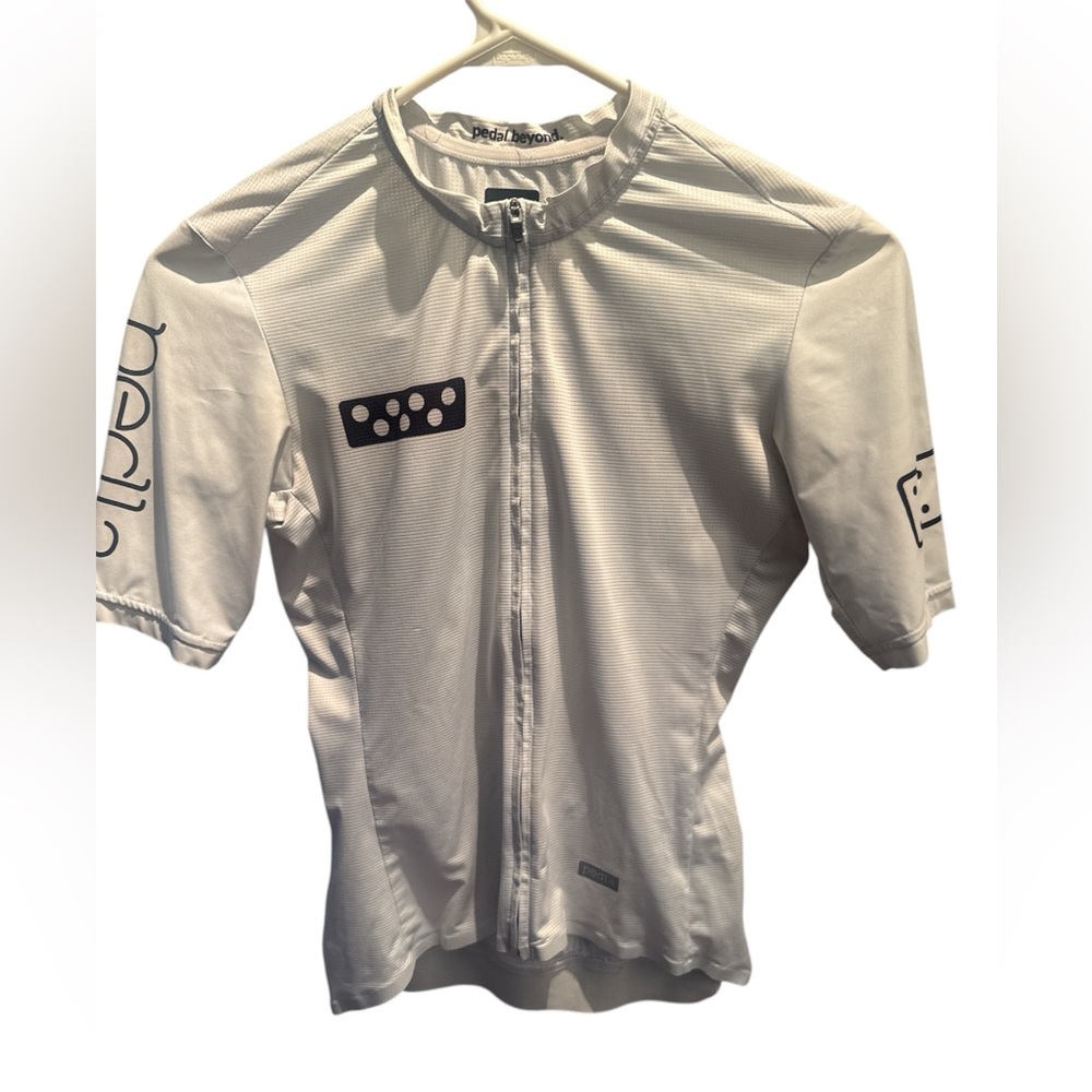 White Cycling Jersey/ pedla size small